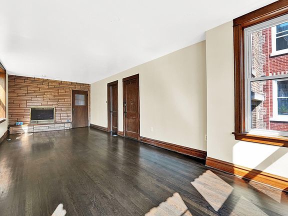 5th image of 4448 S Sawyer Ave