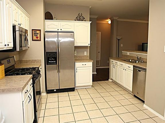 3rd image of 8008 Clear River Ln