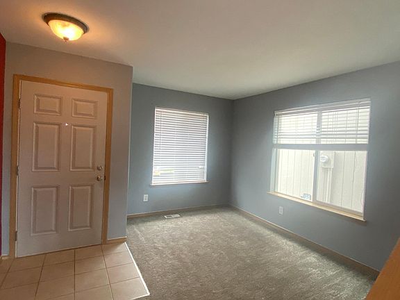 4th image of 16016 89th Ave E