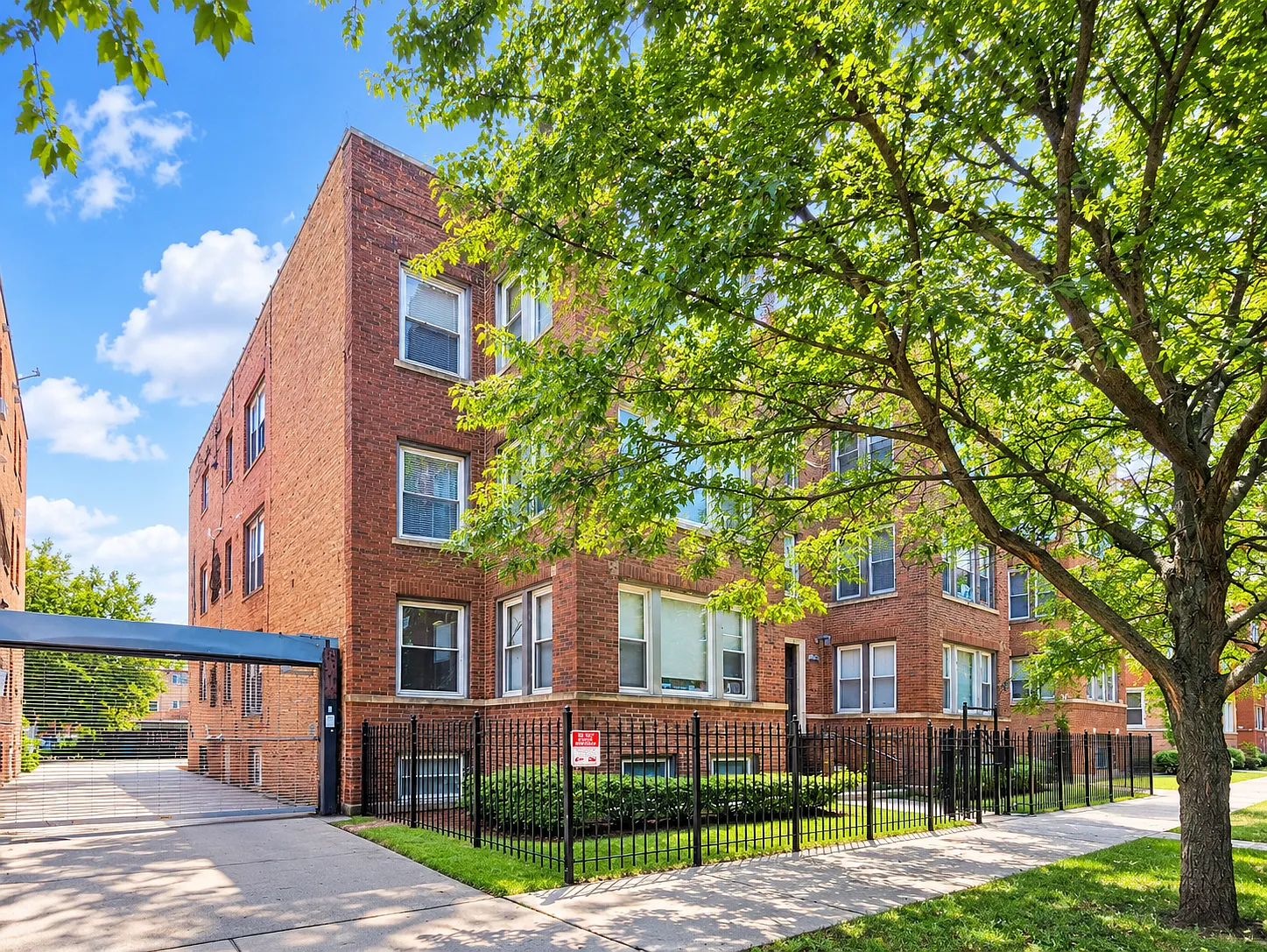 1 bed, 1100 sqft, $1,550 — Photo 1