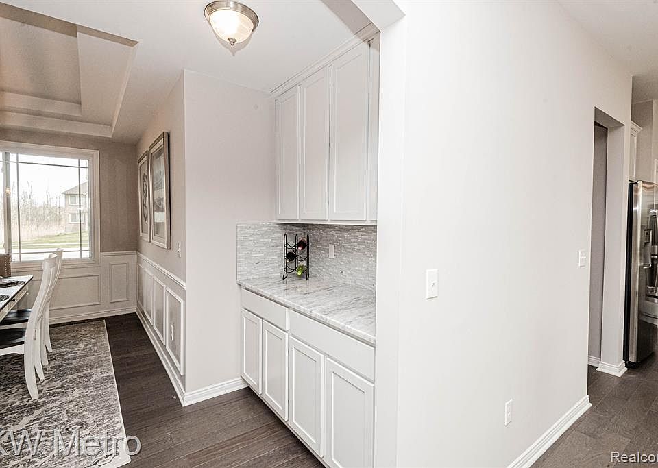 710 Brookstone Dr Oxford MI Zillow