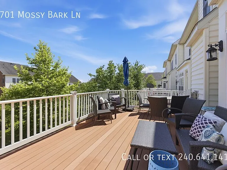 9701 Mossy Bark Ln — Photo 19