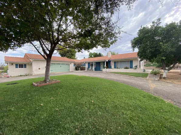 3131 E Victoria Dr, Alpine, CA 91901