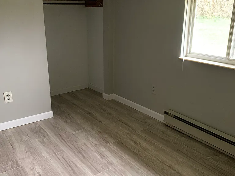 1345 Old Oxford Rd #1 — Photo 2