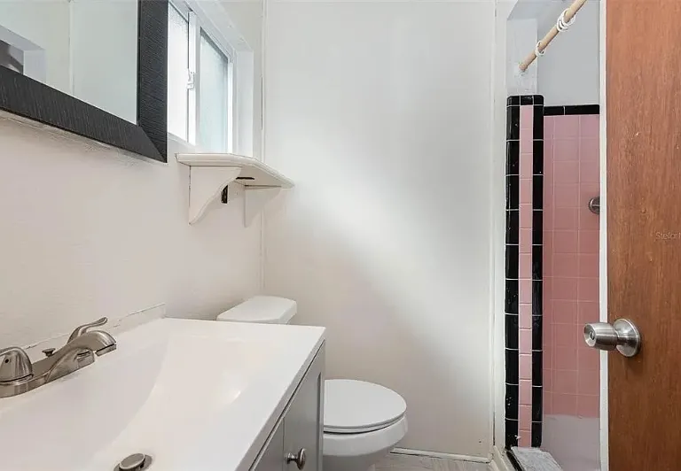 2821 Drake Dr — Photo 11