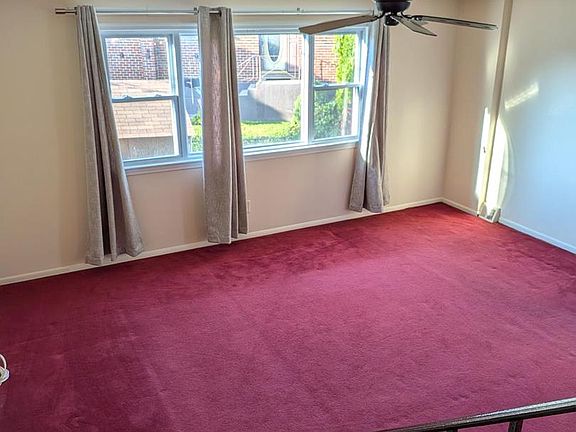 5th image of 8802 Dewees St