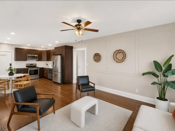 156 Valley Rd, Clifton City, NJ 07013