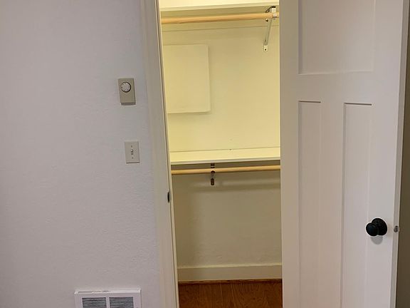 4th image of 1719 Taylor Ave N #1719