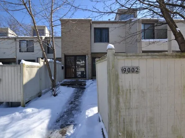 9002 North 70th STREET #5, Milwaukee, WI 53223