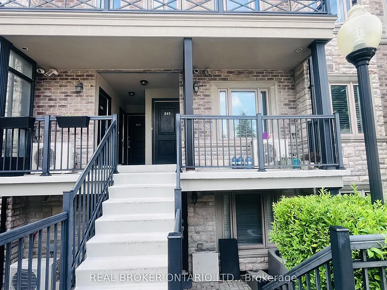 320 John St #214 — Photo 2