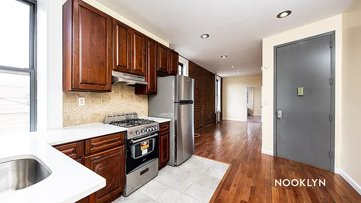 Rented by Nooklyn NYC LLC | media 7