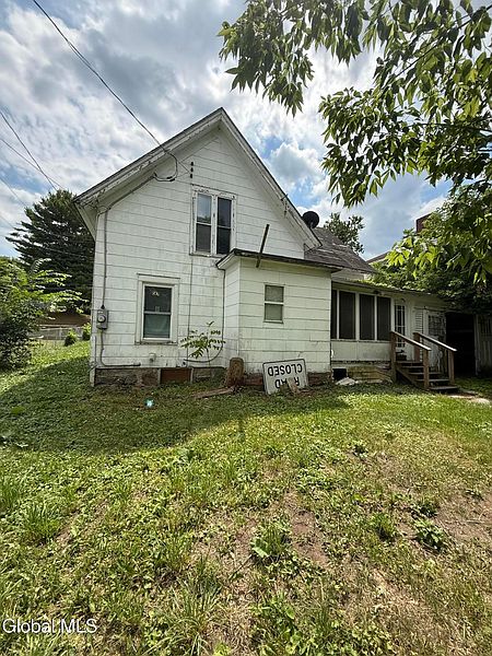 5th image of 17 Algonkin Street
