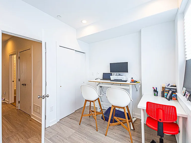 2137 Cross St — Photo 13