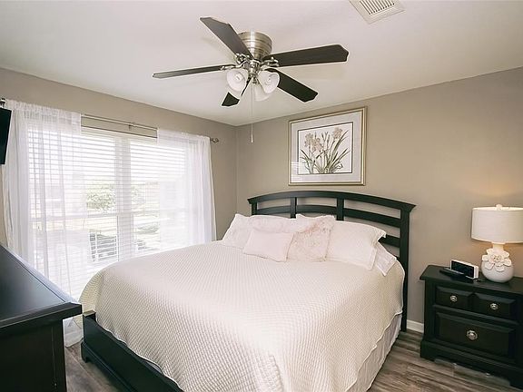 2nd image of 18800 Egret Bay Blvd APT 203