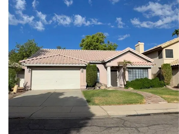 814 N Ahoy Dr, Gilbert, AZ 85234