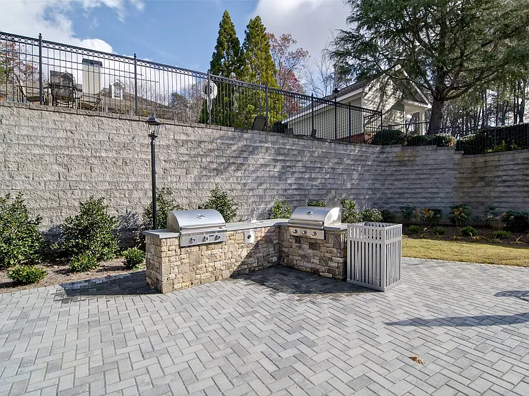 Park Creek Apartments — Photo 47