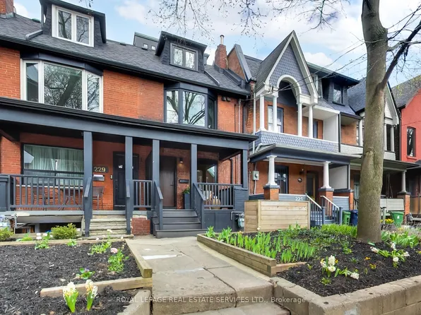 227 Howland Ave, Toronto, ON M5R 3B7