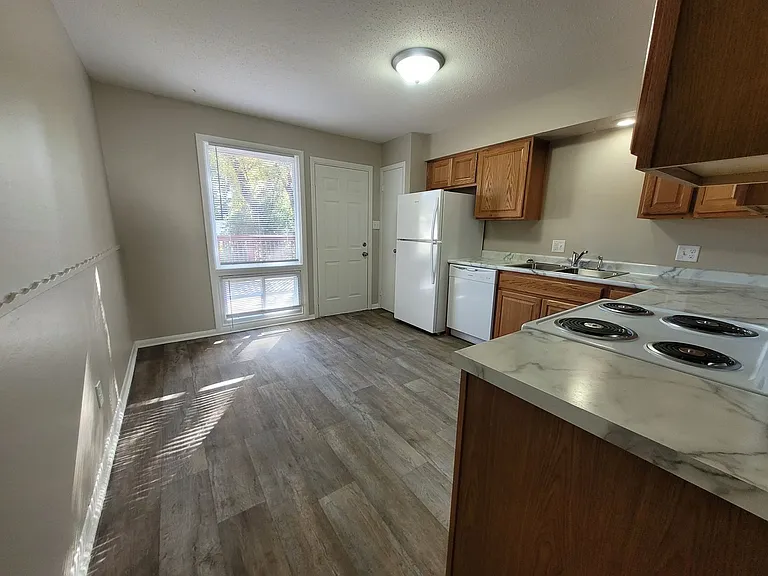 4613-4615 Southeast 3rd Court — Photo 3