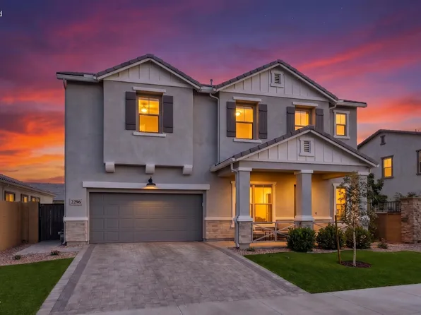 2296 E CANARY Drive, Gilbert, AZ 85297