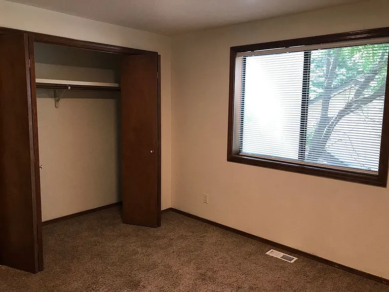 4271 N Pennfield Pl — Photo 20