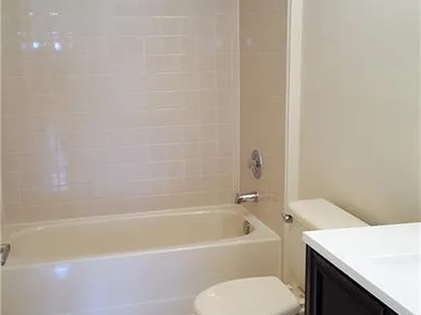 197 Rachel Ct #4314, Franklin Park, NJ 08823