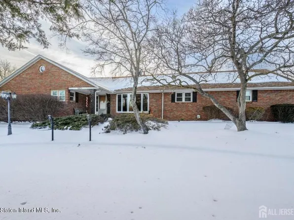 1821 Englishtown Rd, Old Bridge, NJ 08857