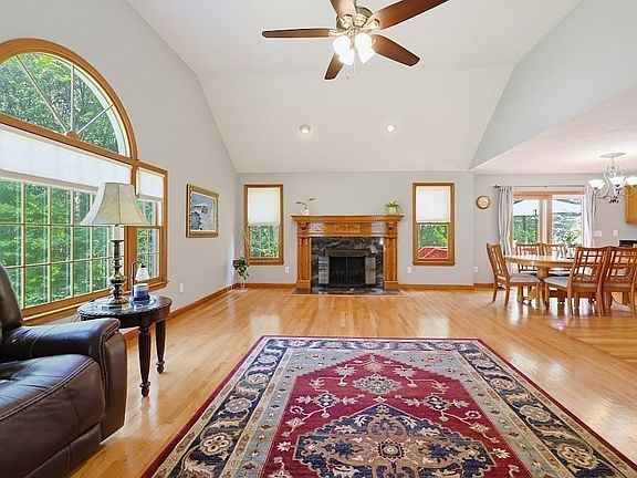 3rd image of 88 Andrews Rd
