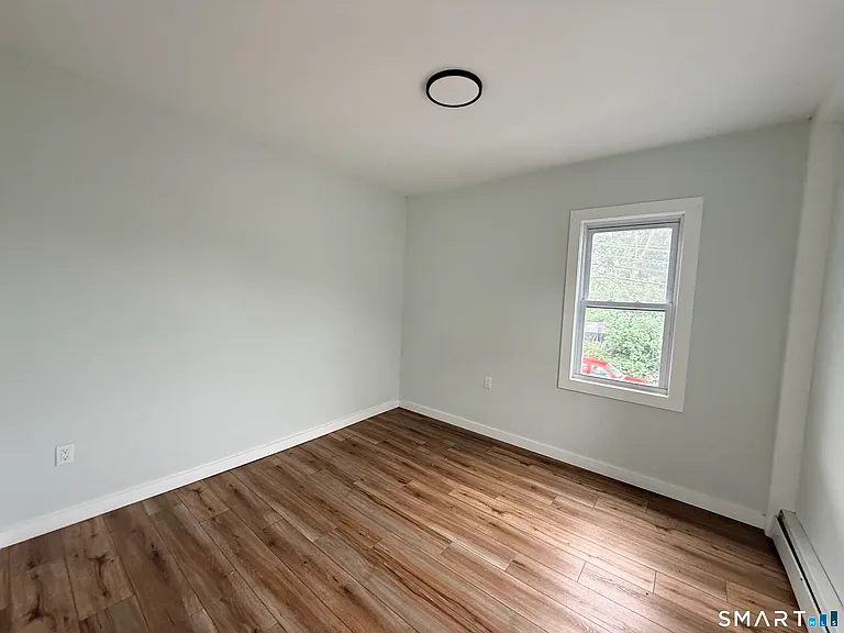 17 Laura St — Photo 17