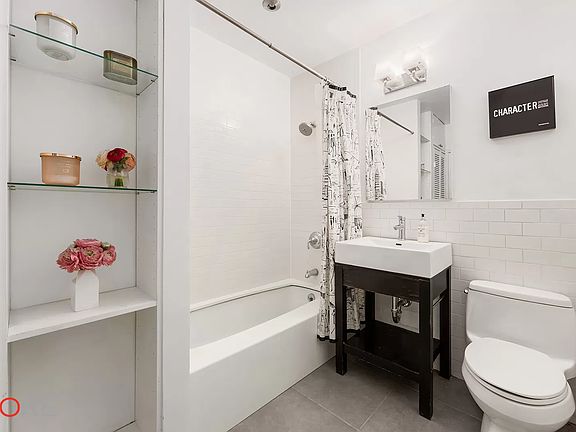 4th image of 315 7th Ave APT 8C