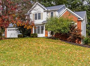 2 Folkestone Ln, Penfield, NY 14526