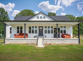 2836 Blue Springs Rd, Smithville, TN 37166