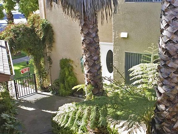 4th image of 1689 De Marietta Ave #10