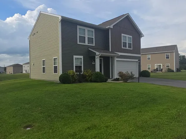 129 Faye Dr, Bunker Hill, WV 25413