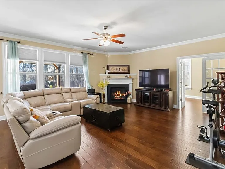 5310 Breckinridge Ln — Photo 12