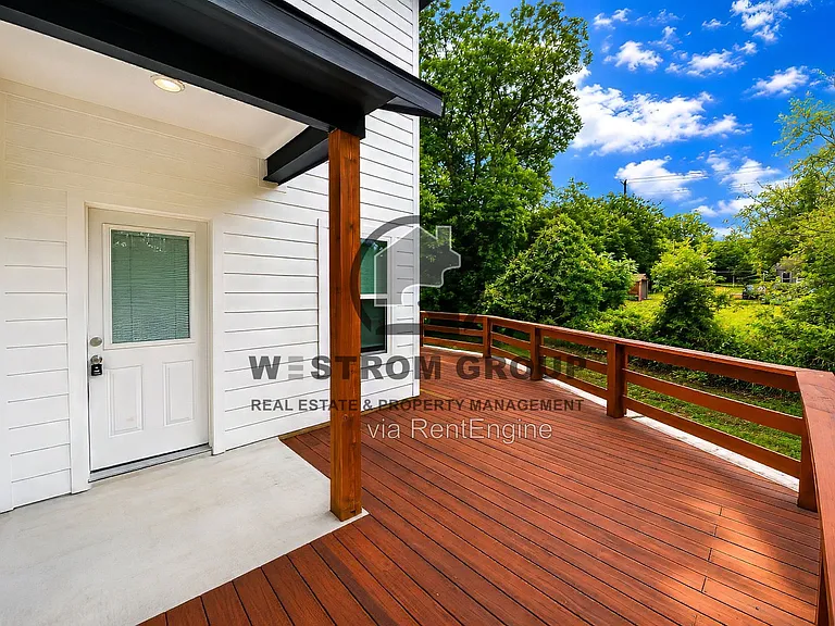 709 S Church St — Photo 30