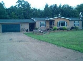 N6052 River Rd, Tigerton, WI 54486