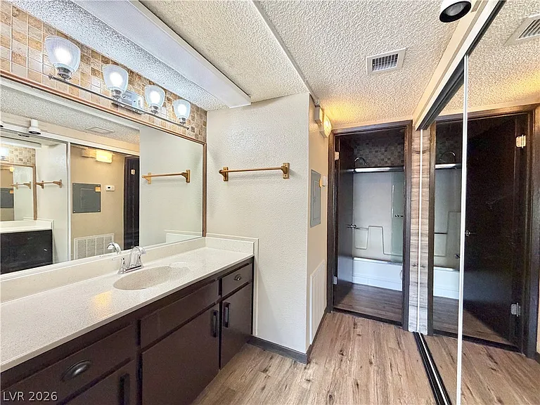 4360 Gannet Cir #21 — Photo 8