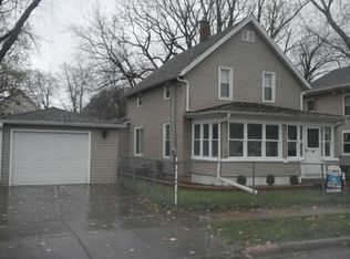 439 Kingsbury Ave, Aurora, IL 60505