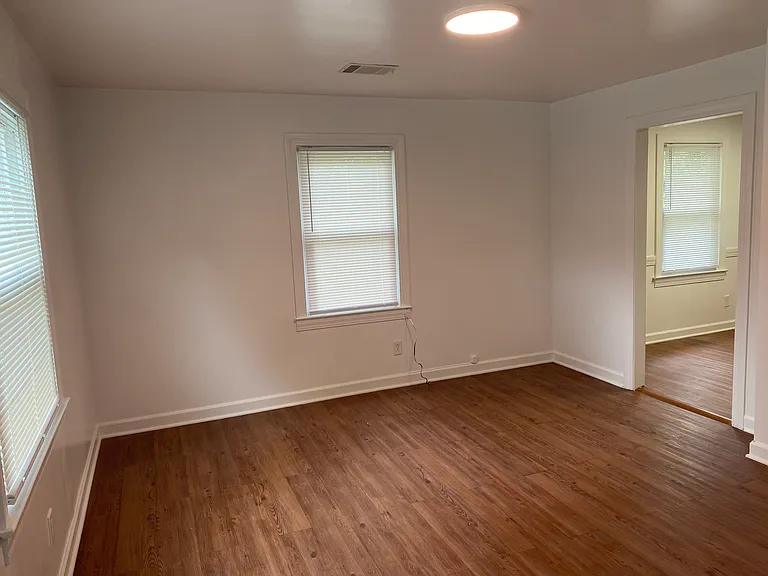 639 Maple St #639 — Photo 4