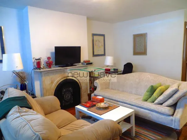 89 E Brookline St APT 1, Boston, MA 02118