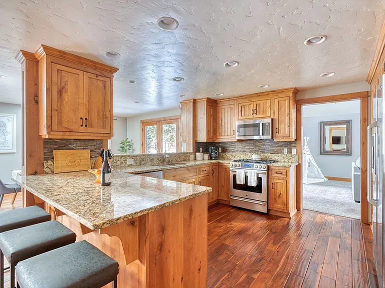 61497 Orion Dr — Photo 23