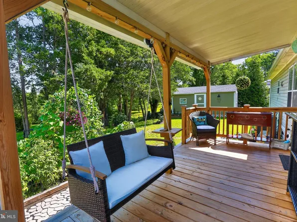 334 Cedar Dr, Green Lane, PA 18054