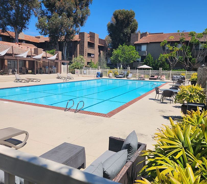 1st image of 10425 Caminito Cuervo Unit 211