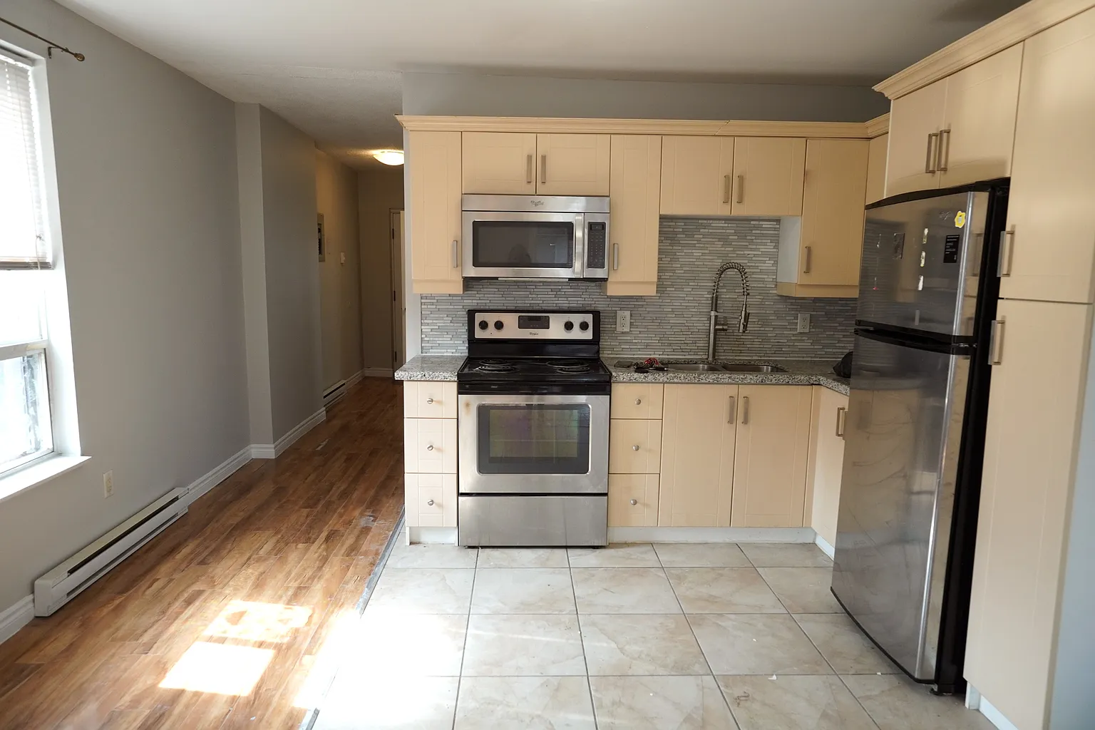 469 King St W #3 photo 1