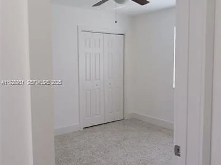 9228 SW 37th St #0 — Photo 15