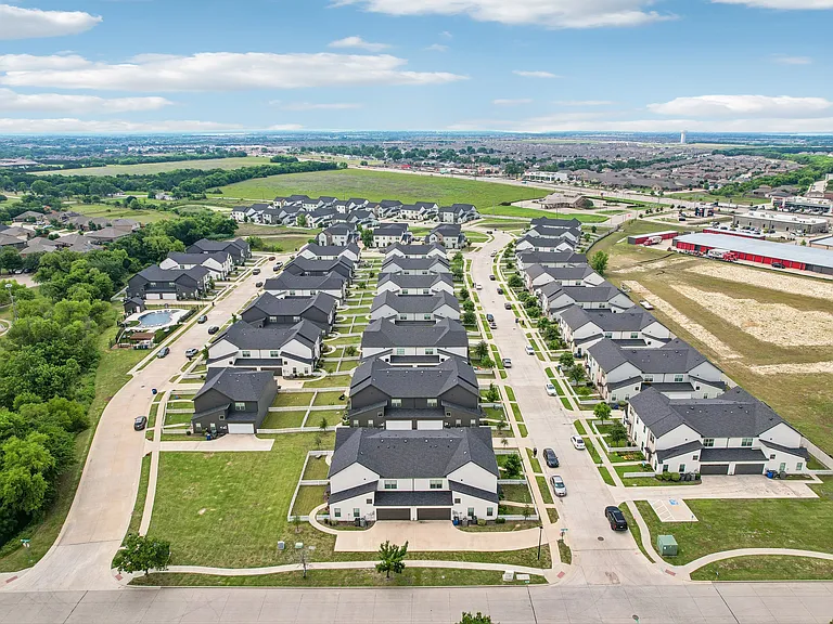 Townhomes at Princeton Meadows — Photo 51