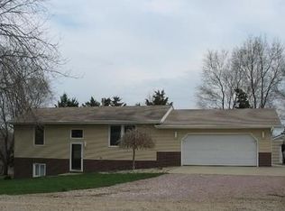 210 W 1st St, Bronson, IA 51007