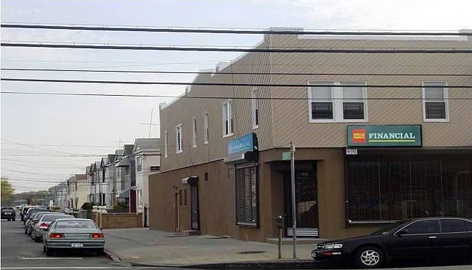 Store for Rent Next to Aquaduct Racetrack
