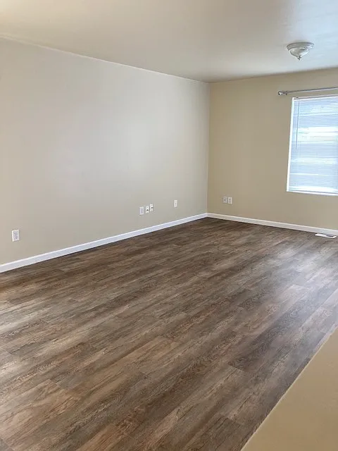 3 bed, 1165 sqft, $2,300 — Photo 2