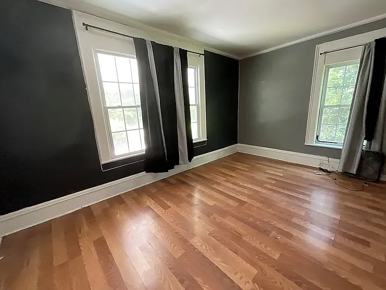 158 Bowen St — Photo 8